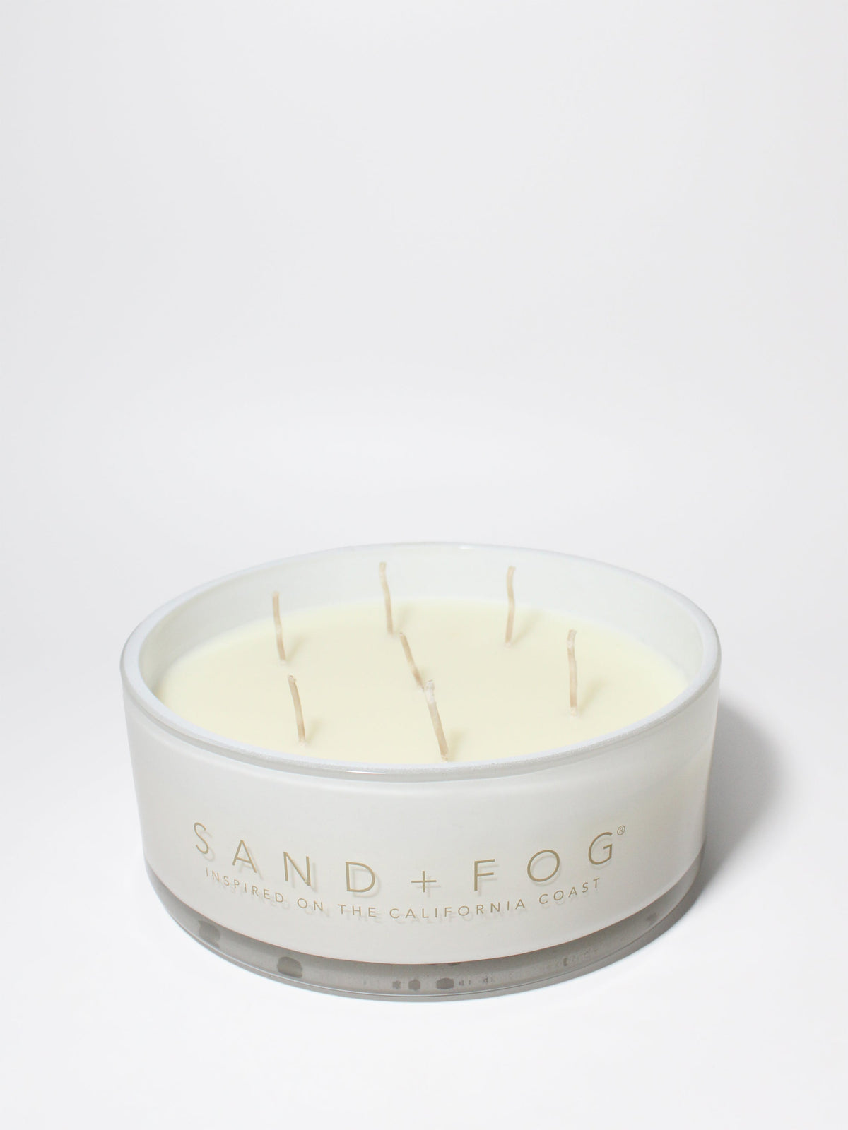 Signature White Vanilla 35 oz scented candle