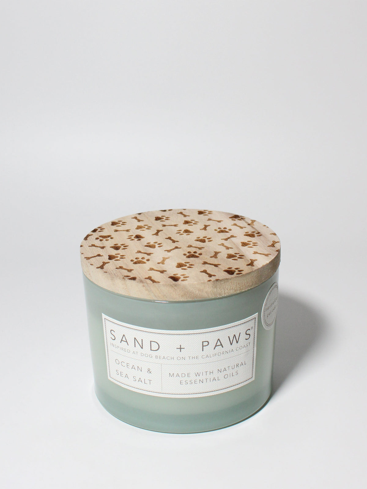 Signature Sand + Paws Ocean & Sea Salt 12 oz scented candle