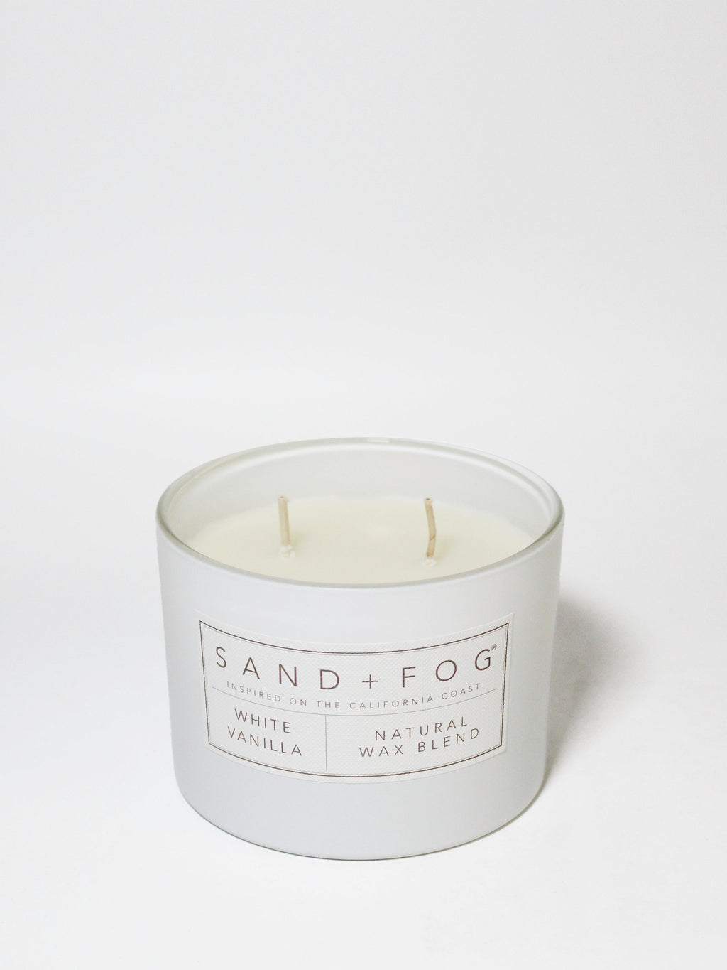 Signature White Vanilla 12 oz scented candle