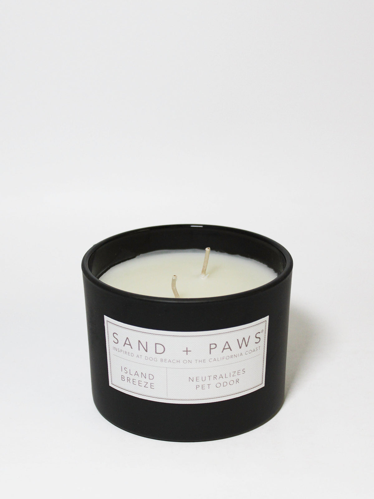 Signature Sand + Paws Island Breeze 12 oz scented candle