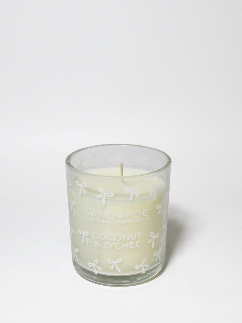 Signature Coconut & Lychee 10 oz scented candle
