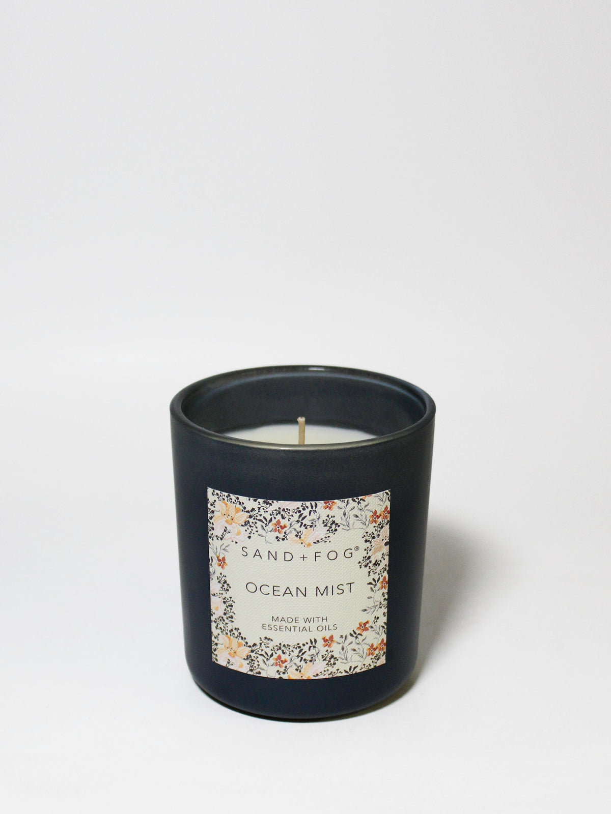 Signature Ocean Mist 10 oz scented candle