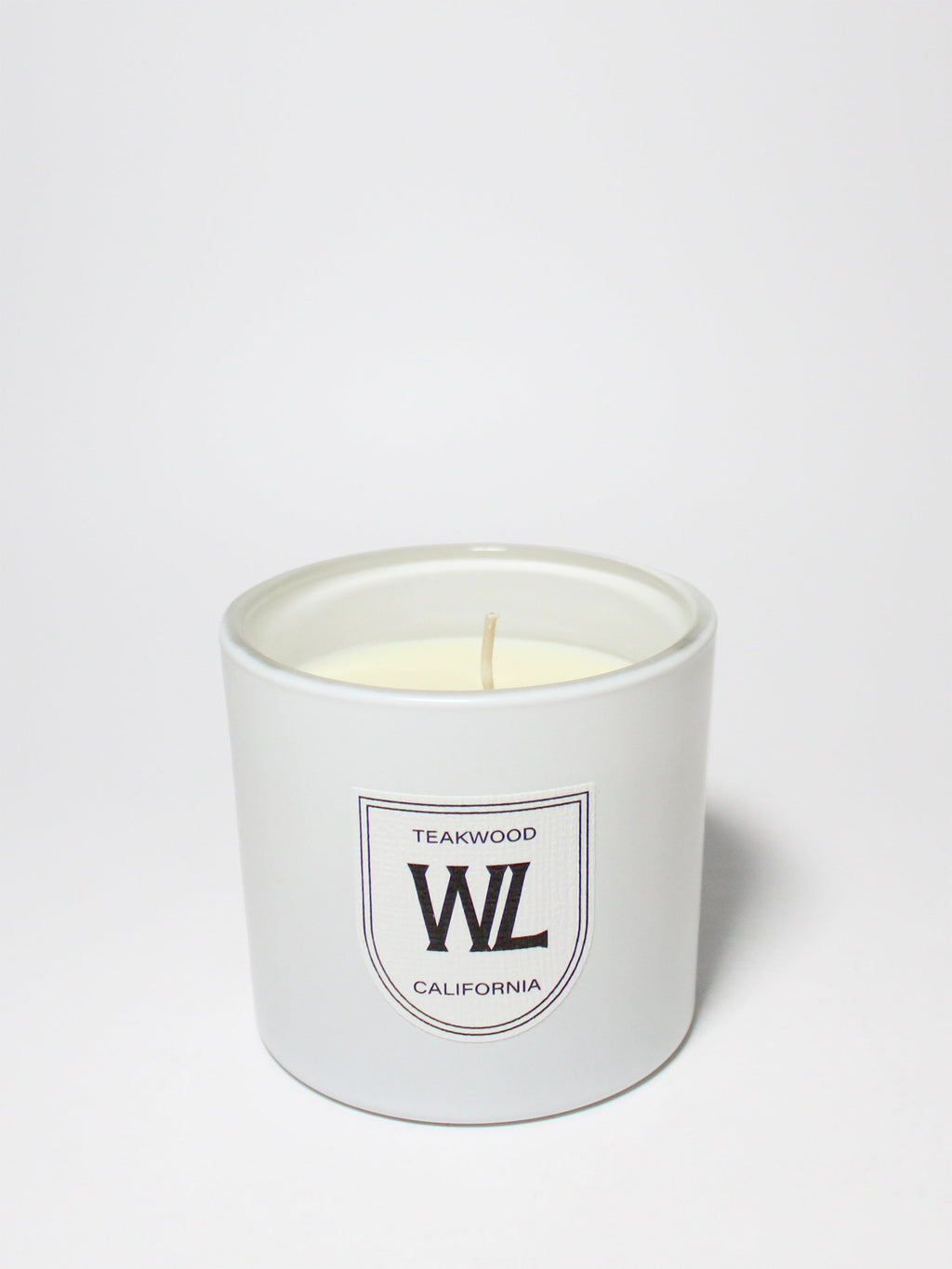 Signature Teakwood 11 oz scented candle