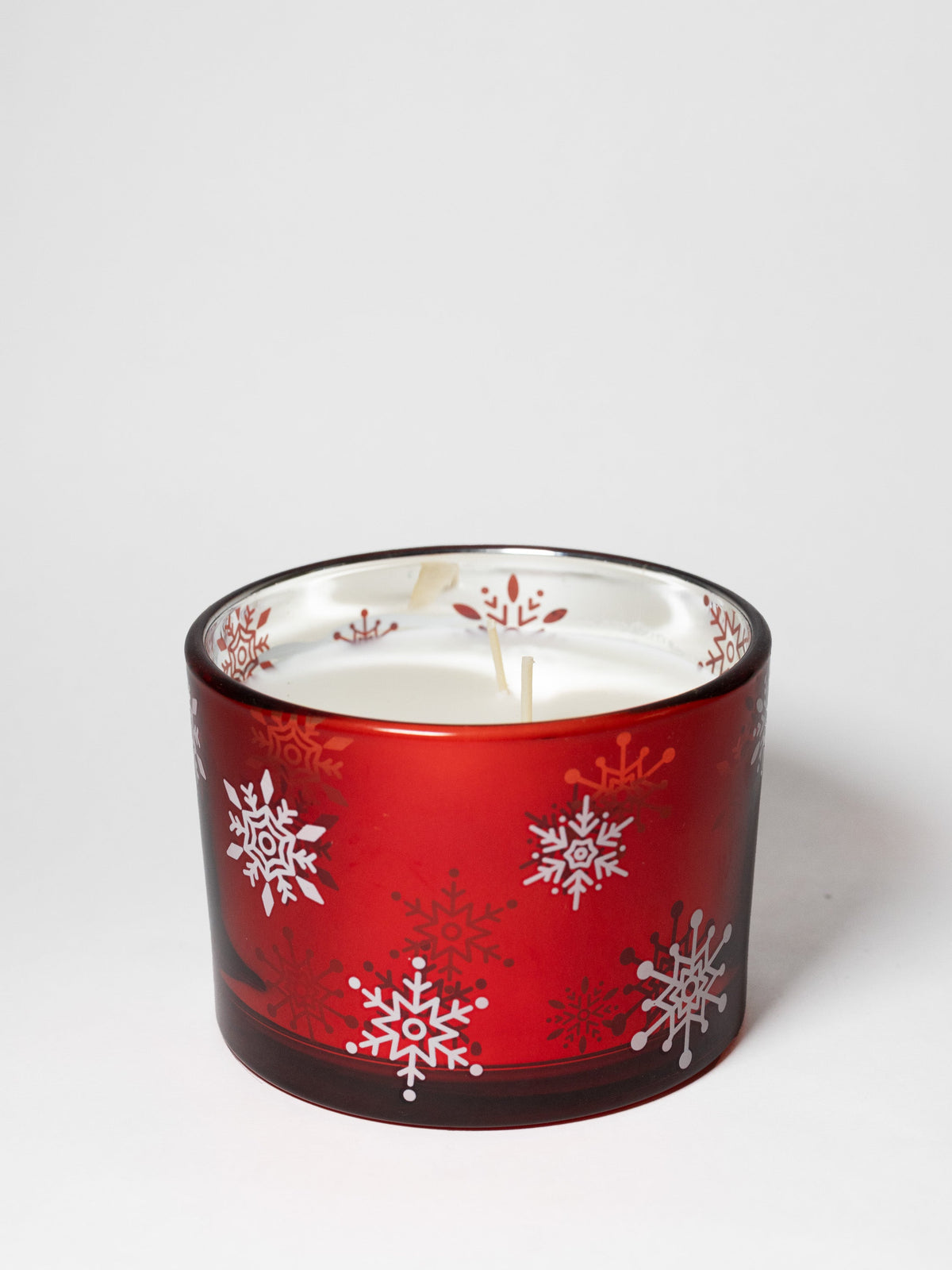 Signature Winter Pine 12 oz scented candle
