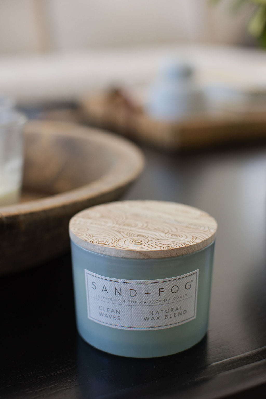 Signature Clean Waves 12 oz scented candle