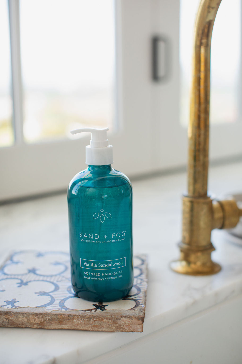 Refreshing Vanilla Sandalwood 15.7 oz Liquid Hand Soap