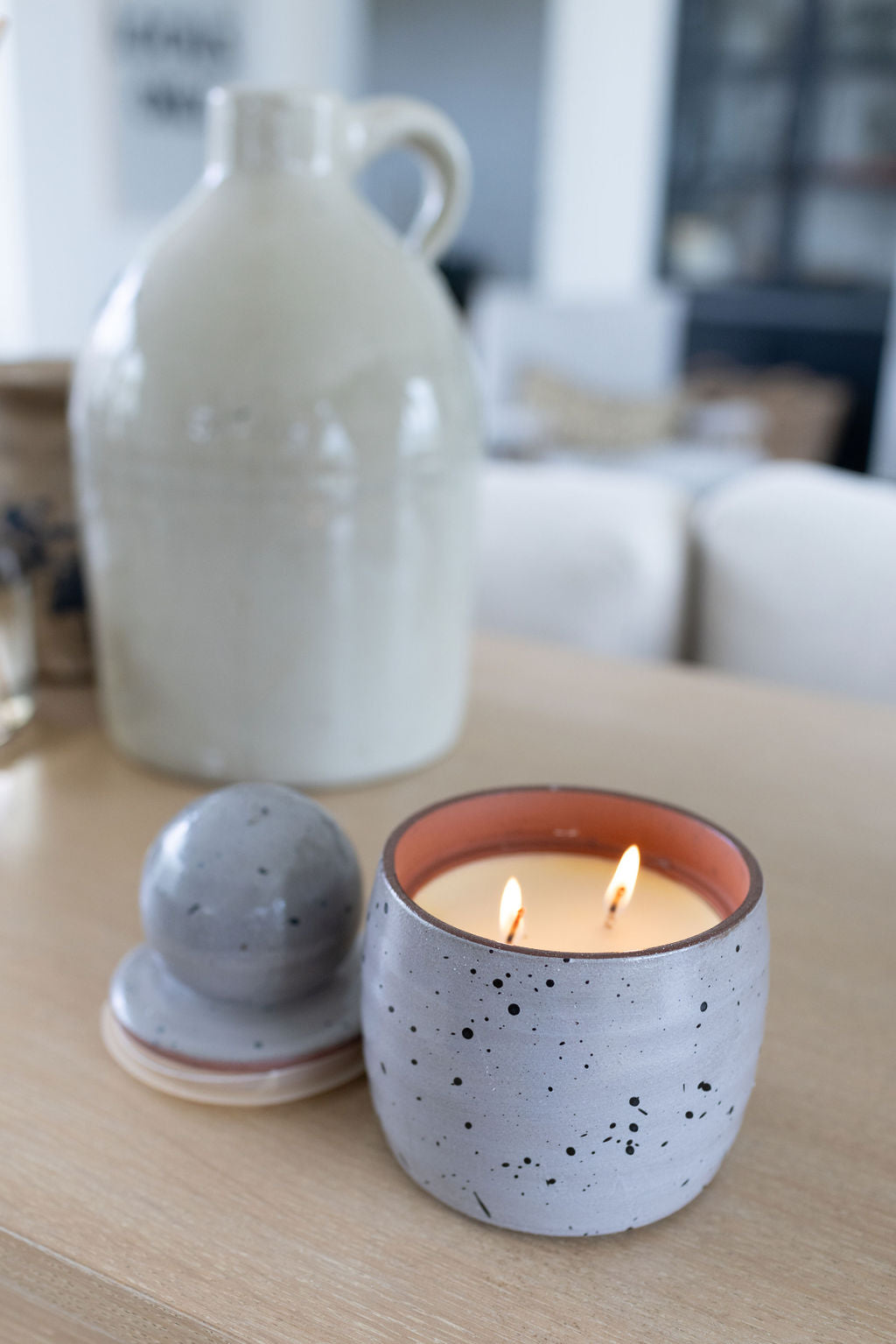 Signature Vanilla Sandalwood Natural Home 13 oz scented candle