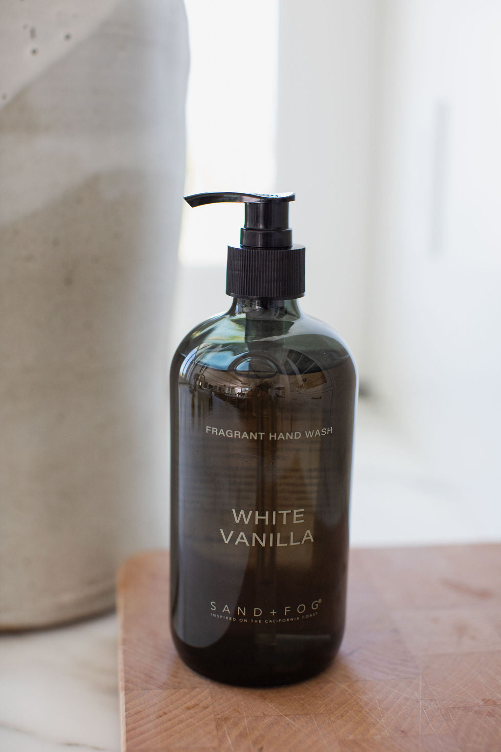 Refreshing White Vanilla 15.7 oz Liquid Hand Soap