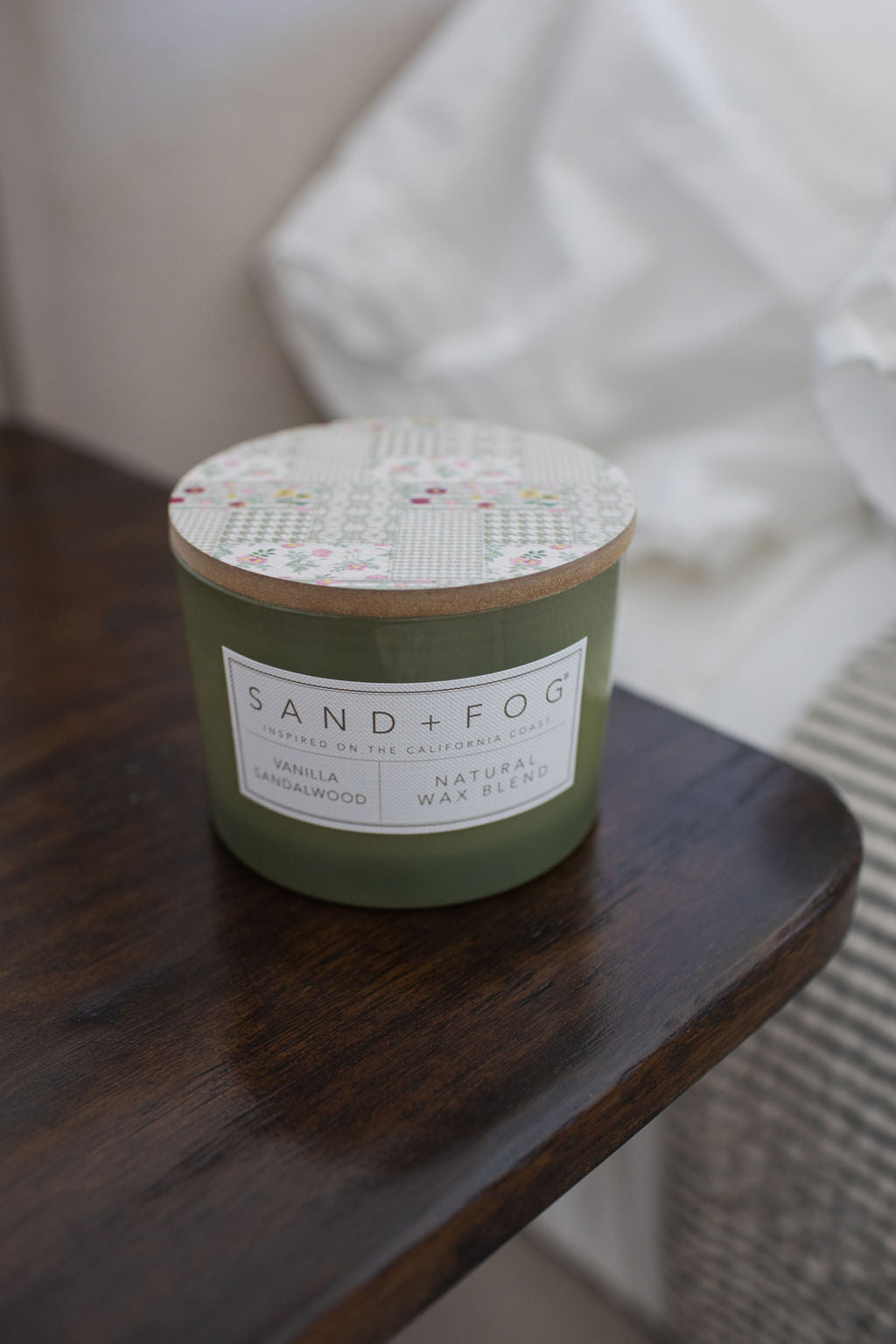 Signature Vanilla Sandalwood 12 oz scented candle