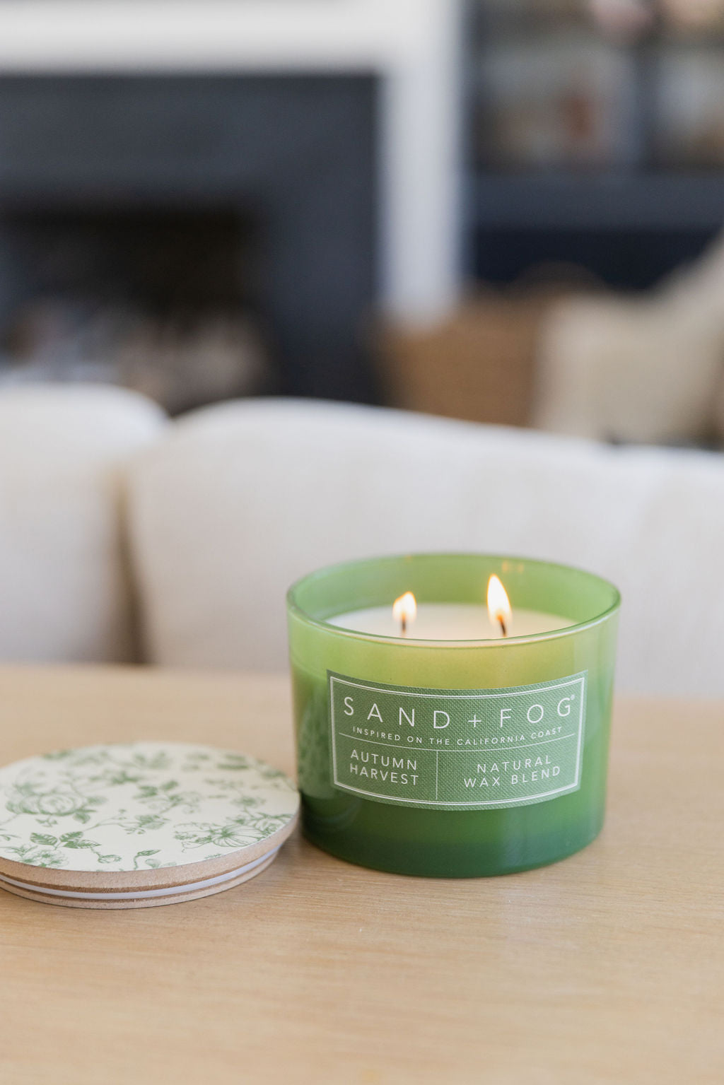 Signature Autumn Harvest 12 oz scented candle