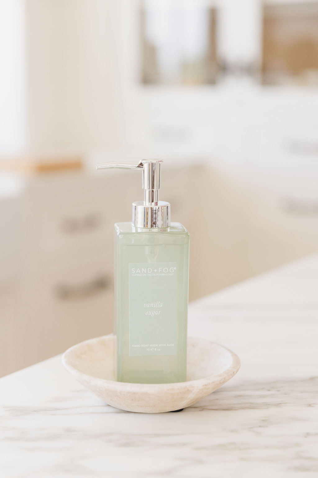 Refreshing Vanilla Sugar 10.47 oz Liquid Hand Soap