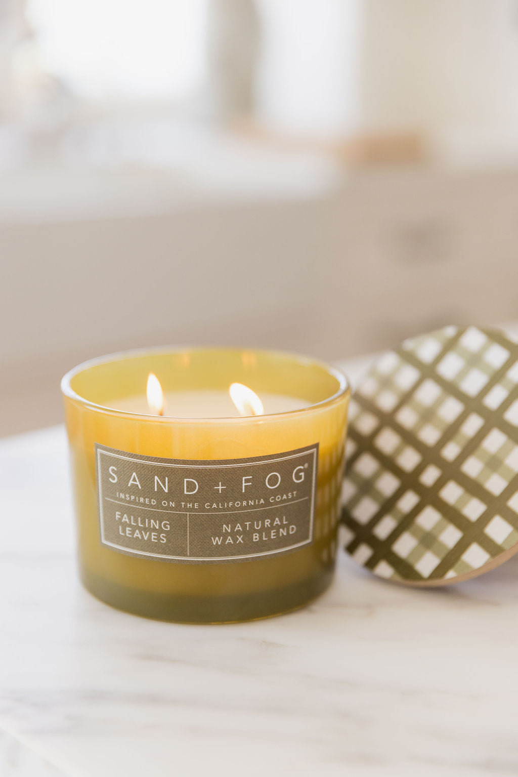Signature Falling Leaves 12 oz scented candle