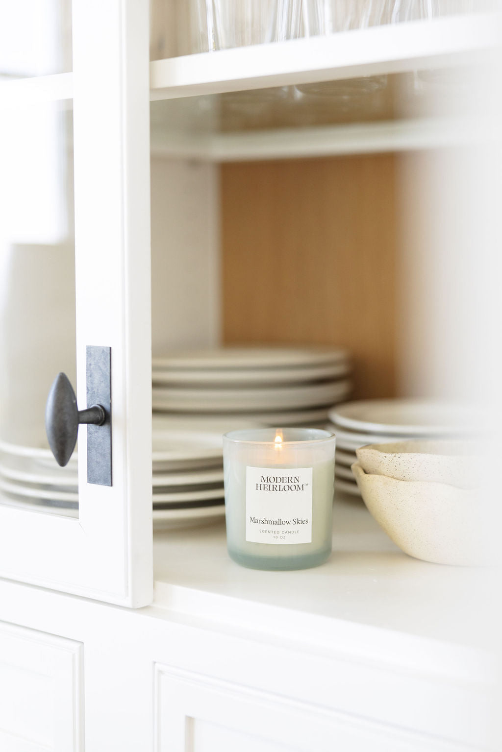Signature Marshmallow Skies 10 oz scented candle
