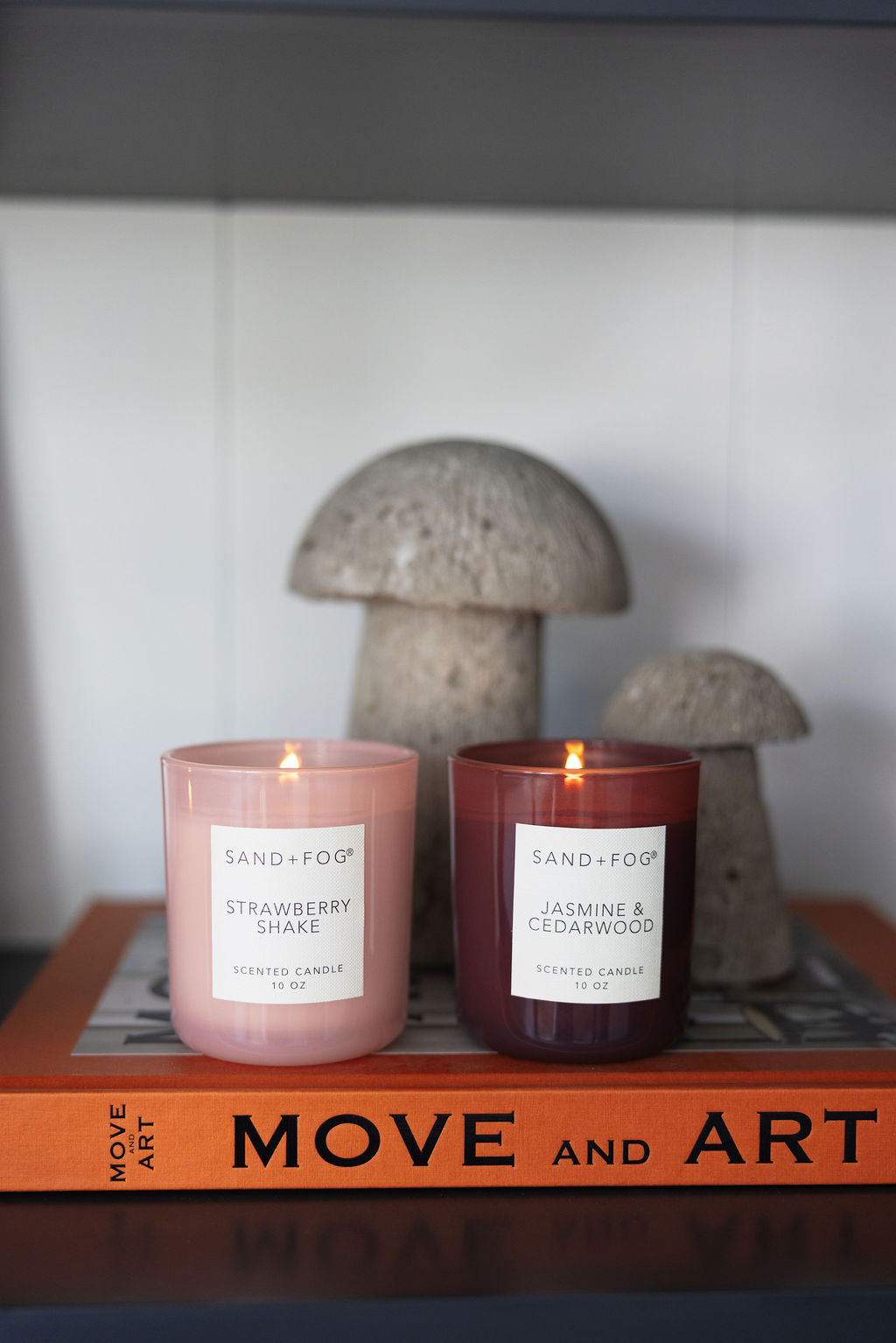 Signature Jasmine & Cedarwood 10 oz scented candle