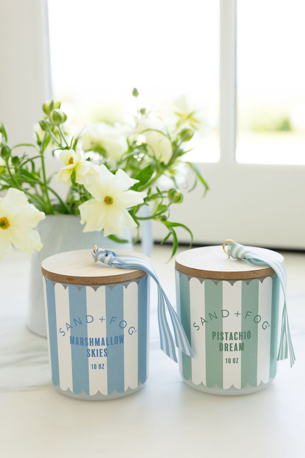 Signature Marshmallow Skies 10 oz scented candle