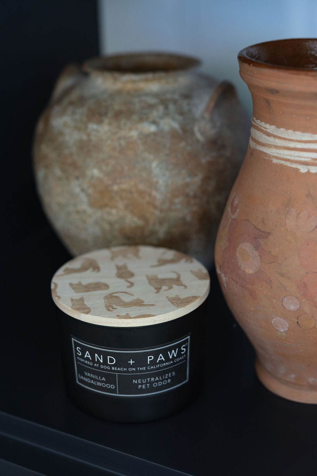 Signature Sand + Paws Vanilla Sandalwood 12 oz scented candle