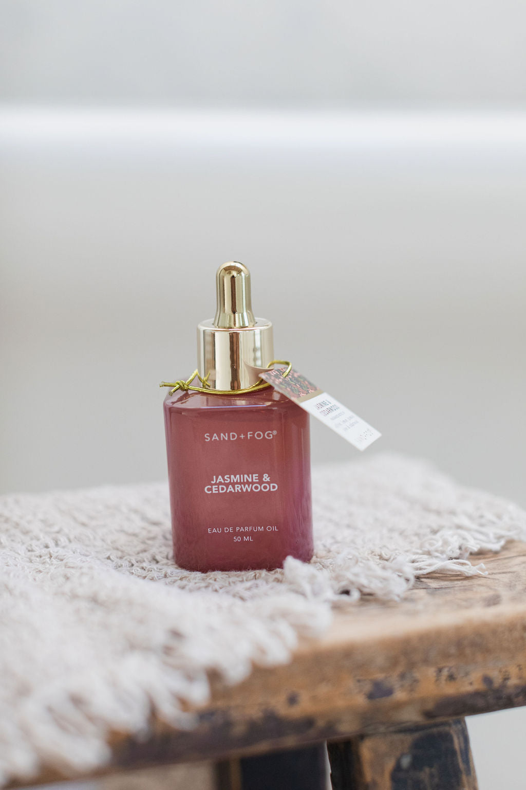 Elegant Jasmine & Cedarwood 50 ml Perfume Oil Dropper