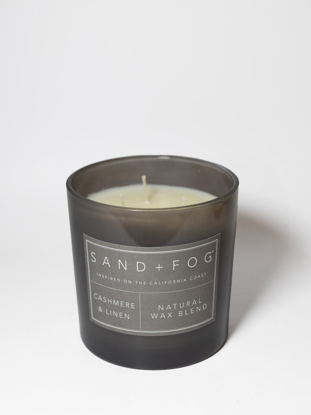 Signature Cashmere & Linen 21 oz scented candle