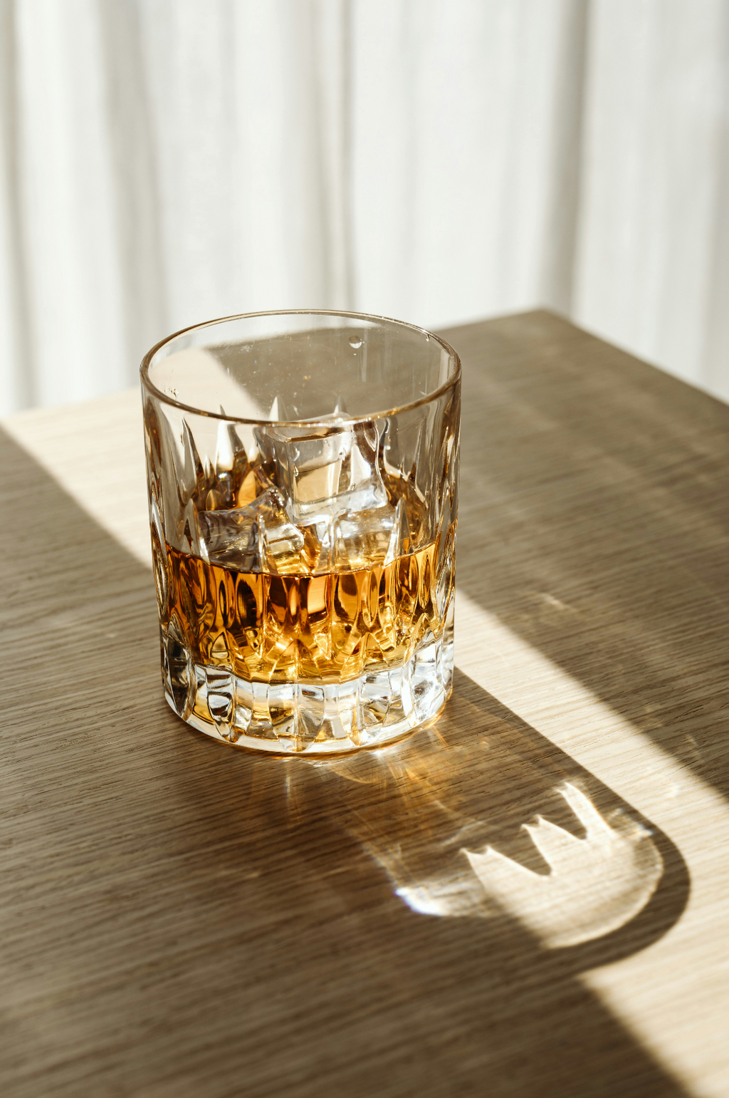 Signature Cocktail Hour 10 oz scented candle
