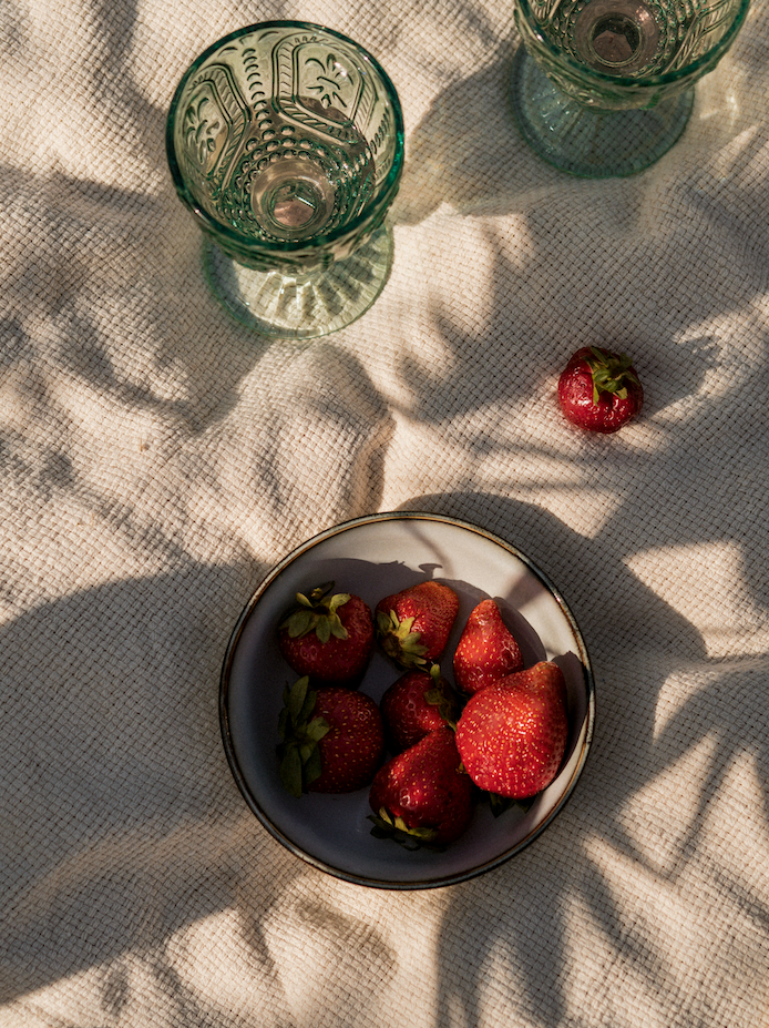 Signature Strawberry Mimosa 21 oz scented candle