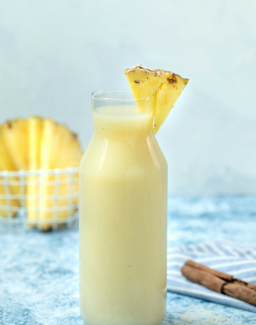 Signature Pineapple Vanilla 12 oz scented candle