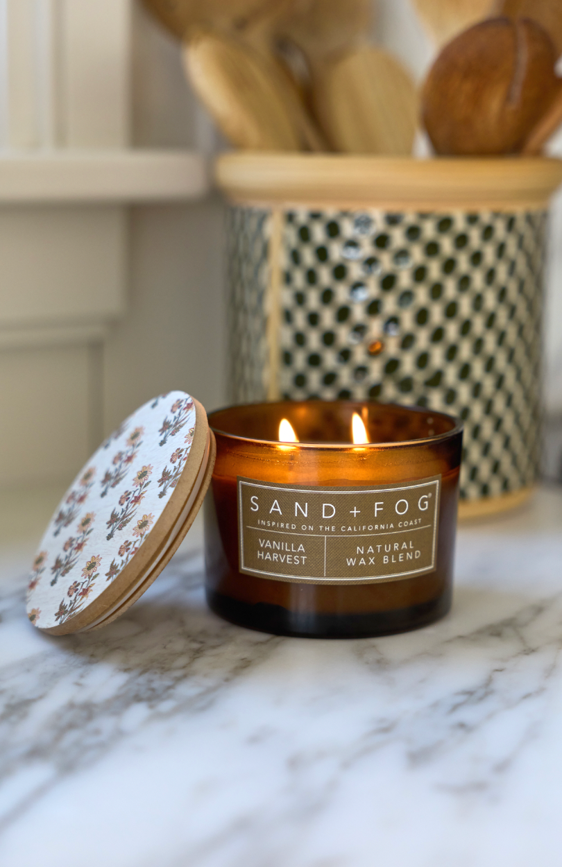 Signature Vanilla Harvest 12 oz scented candle