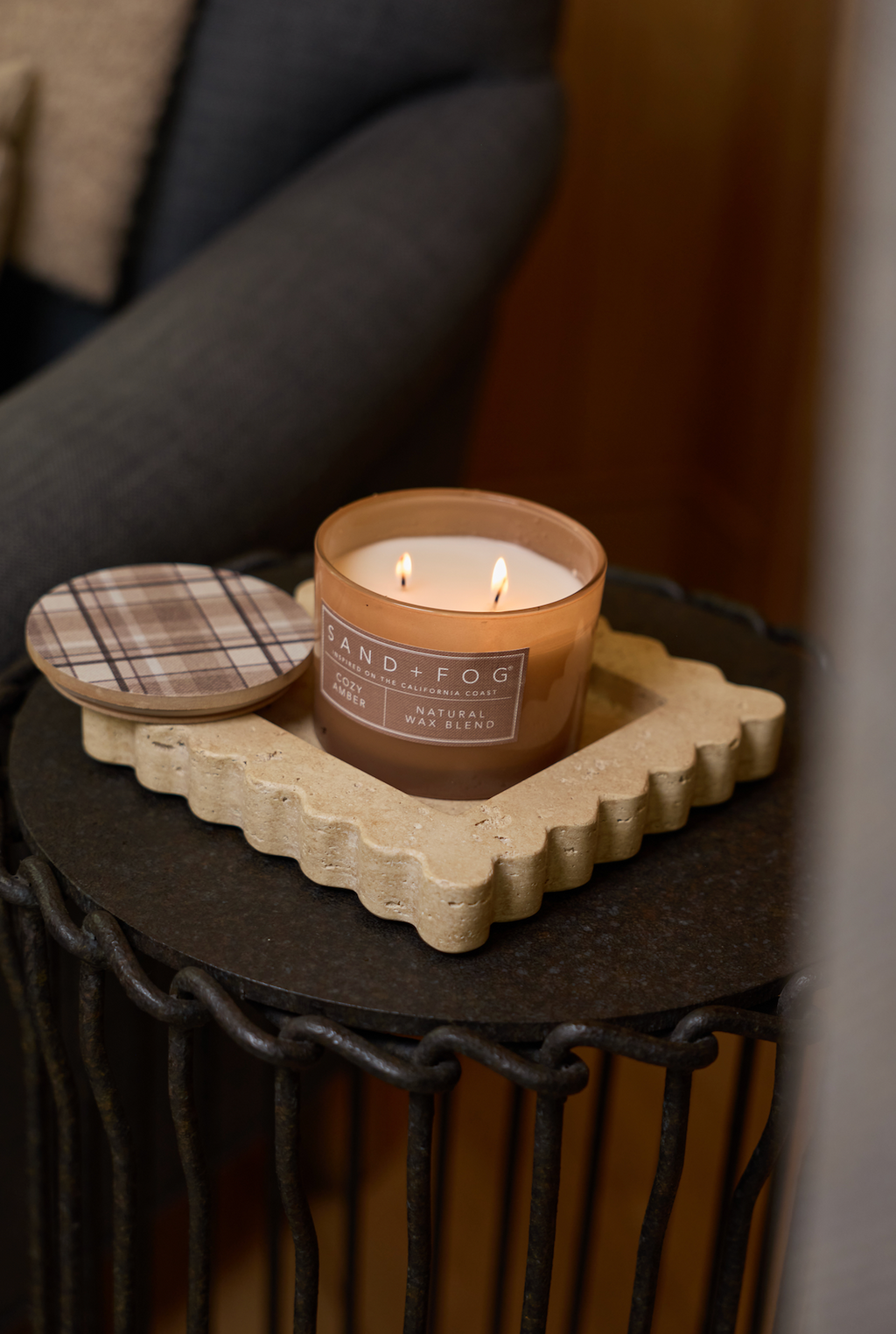 Signature Cozy Amber 12 oz scented candle
