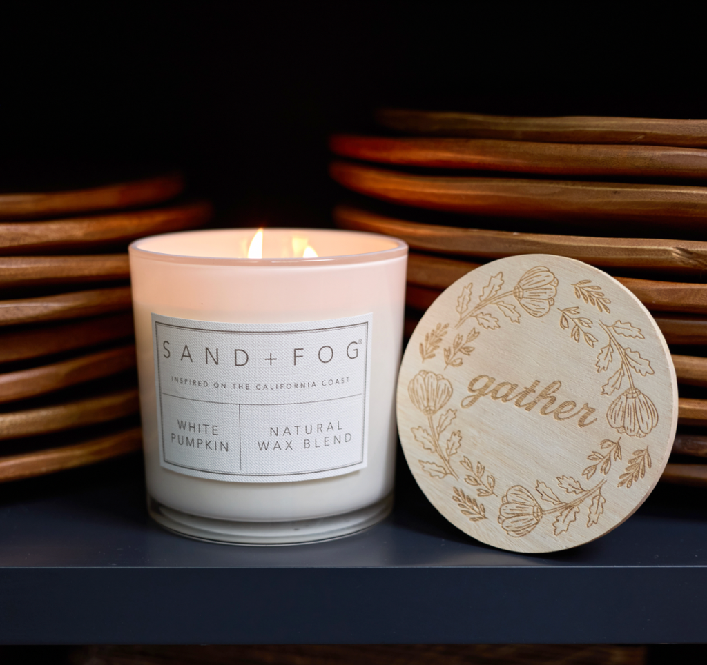 Signature White Pumpkin 21 oz scented candle