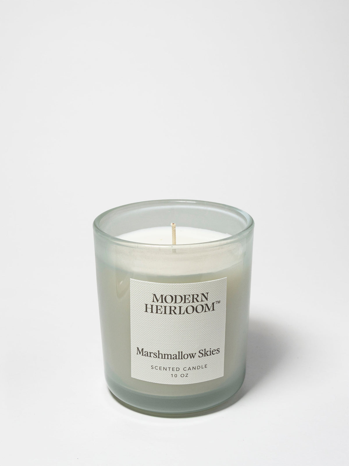 Signature Marshmallow Skies 10 oz scented candle