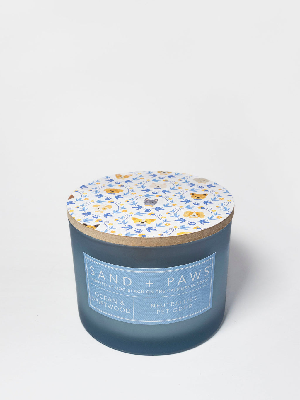 Signature Sand + Paws Ocean & Driftwood 12 oz scented candle
