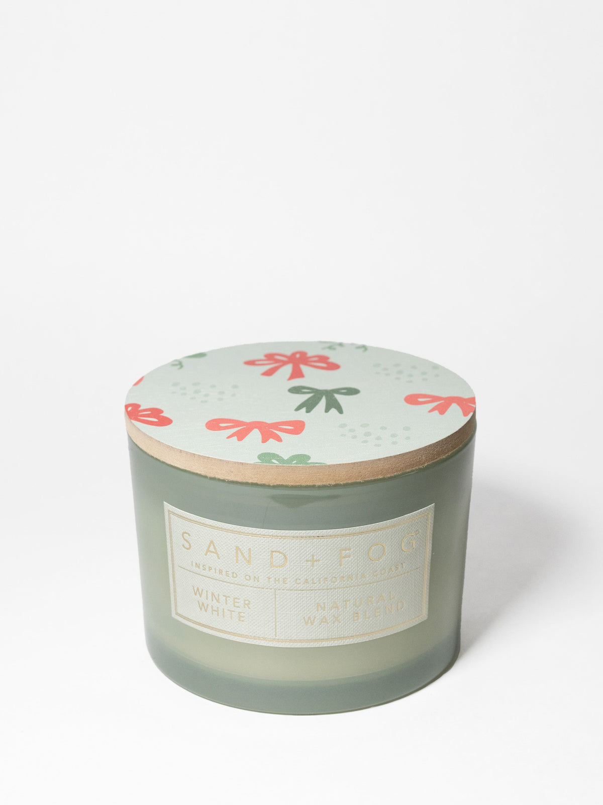 Signature Winter White 12 oz scented candle